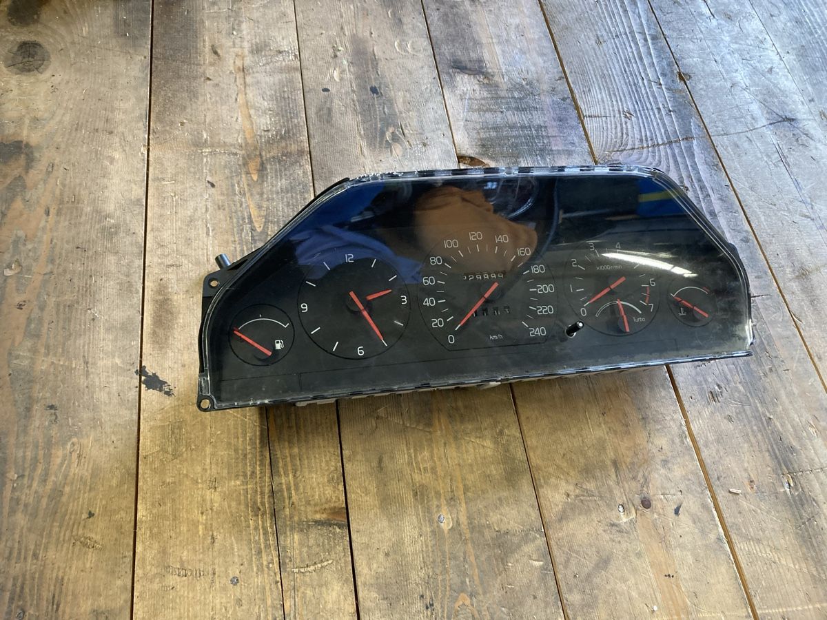 Accessori per altri veicoli: Volvo 940 Turbo Tacho – Difettoso da Hitzkirch venduto da Christophf