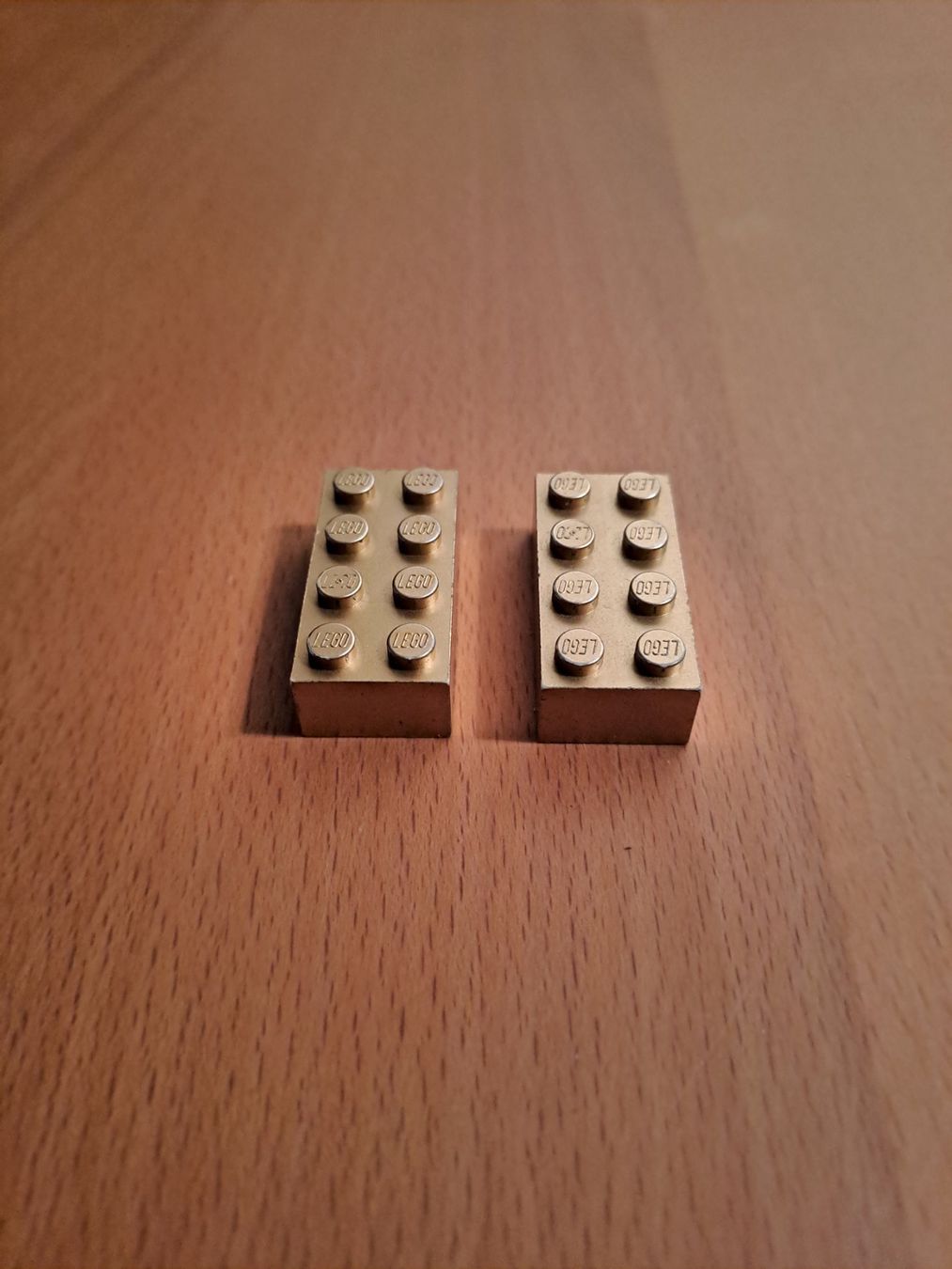 Lego Giocattoli: 2 Lego Golden Bricks 50 Years  Versand möglich – Usato da Kestenholz venduto da Knox1973 1