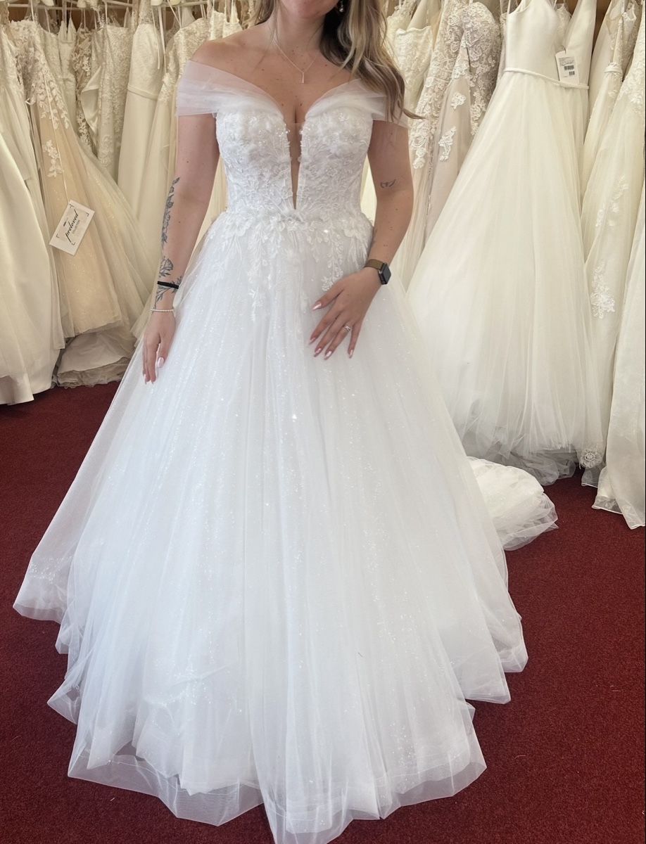 Robes: Brautkleid Glitzer Tüll A-Linie – Neuf (Voir description) à Itingen par Debii7