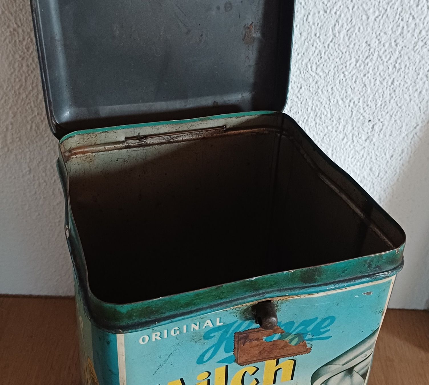 AluBox Barattoli: Antike MILCH BIENEN Blechbüchse – Usato da Brittnau venduto da simionius 5