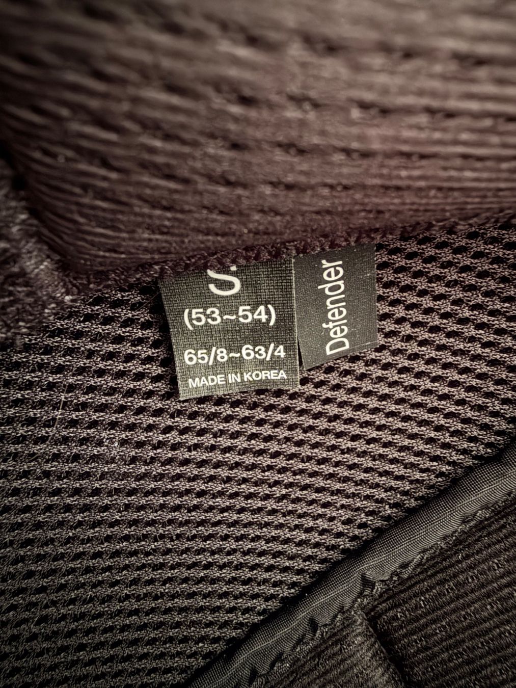Caschi: OneK Defender Pro Reithelm - neu – Nuovo e nell'imballaggio originale da Au ZH venduto da Dolichotis 3