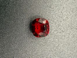 Natürlicher Myanmar-Spinell 1.55 ct mit AIGS-Zertifikat