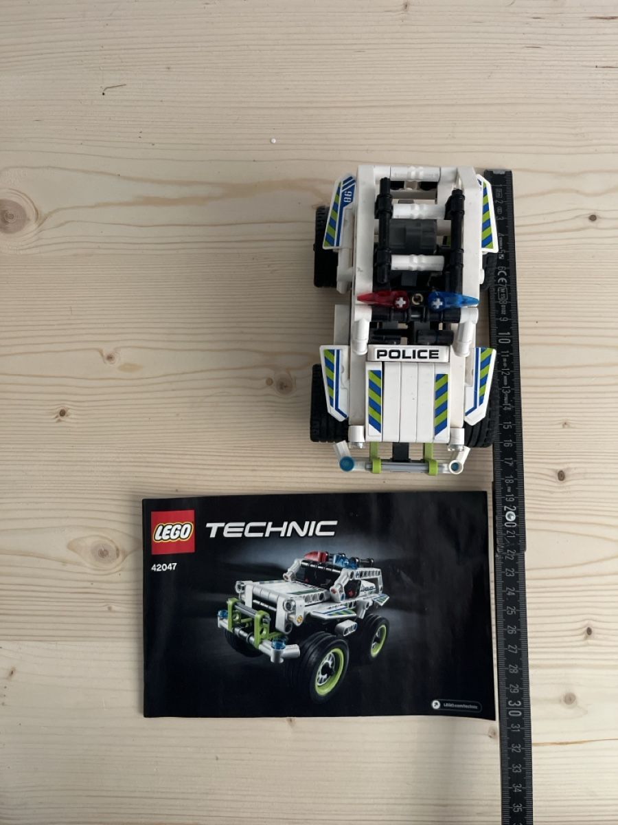 Lego Giocattoli: Lego 42047 Polizeiwagen  – Usato da Derendingen venduto da Carbon10