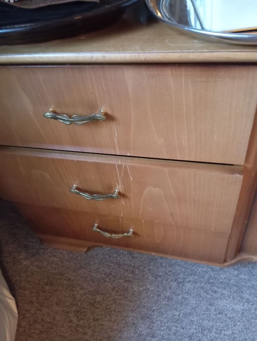 Kommoden: Sideboard mit Spiegel und Schubladen Holz  – Gebraucht aus Belp von Guadalupe84 2