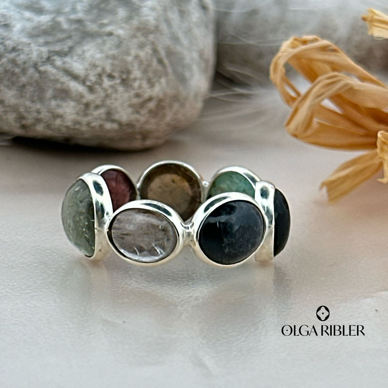 Olga Ribler Bagues: Spaghetti-Ring Regenbogen-Mondstein Grösse 60 – Neuf (Voir description) à Luzern par Schmuckoutlet 6