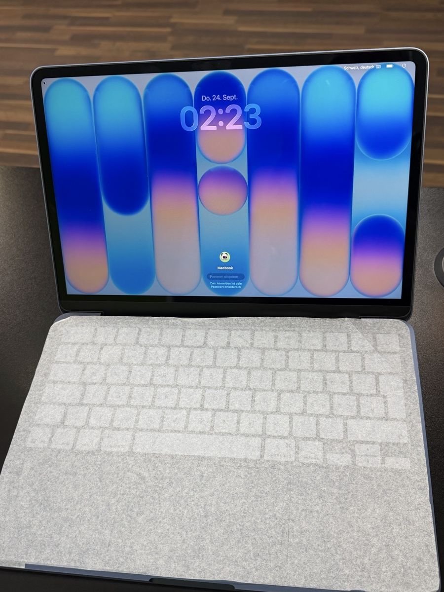 Apple Notebook: MacBook Neo – Nuovo (secondo la descrizione) da Zürich venduto da Handycaree 3