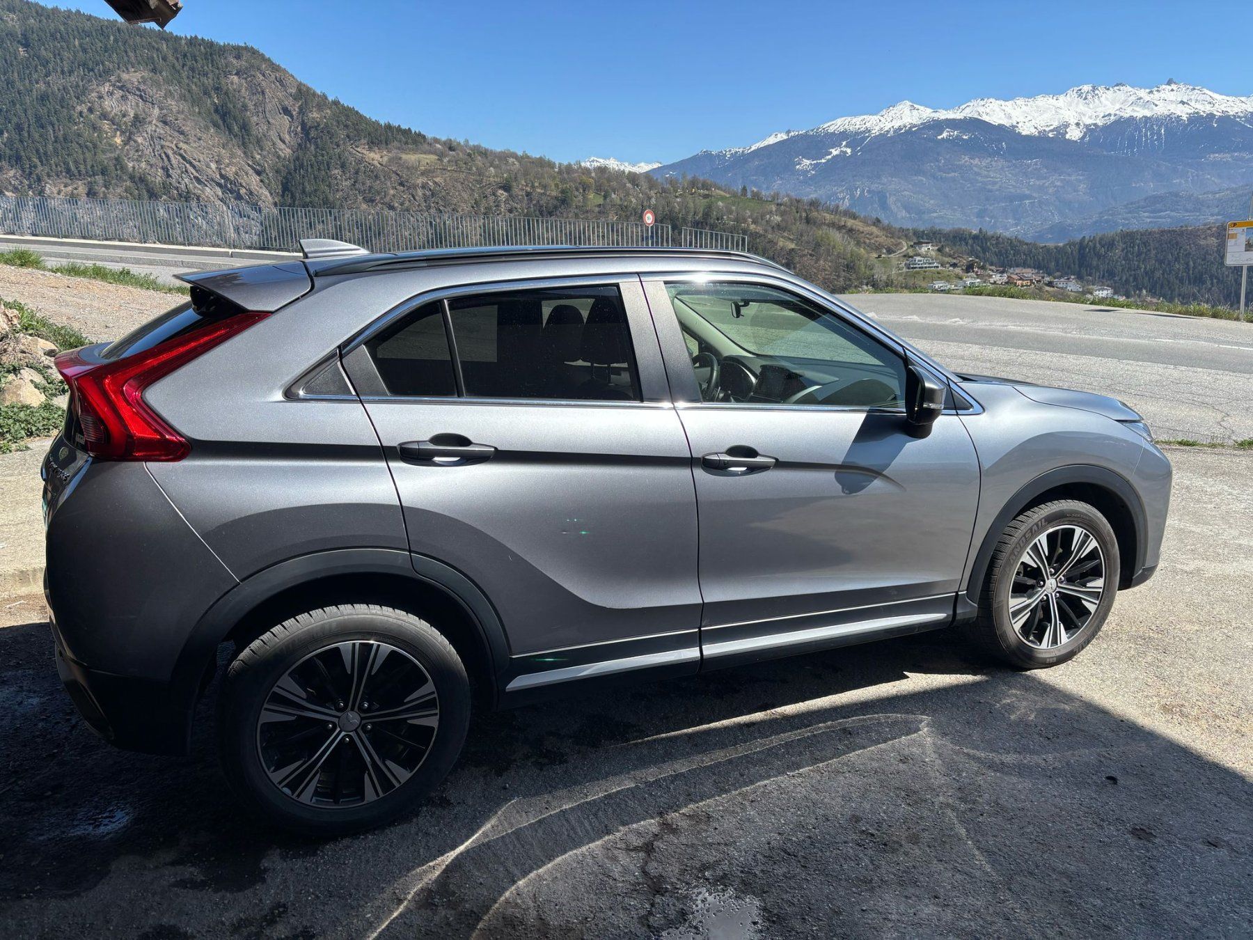 Mitsubishi Automobili: Mitsubishi Eclipse Cross 1.5T Diamond 4WD (Full options) – Usato da Villars-sur-Glâne venduto da OlHub 1