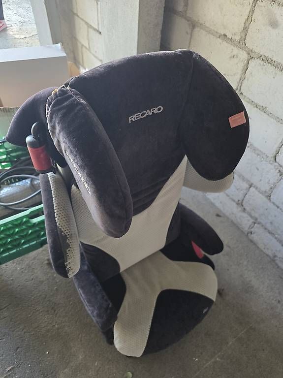 Seggiolini per auto: Recaro Kindersitz Auto – Usato da Dällikon venduto da Dominik_93 1