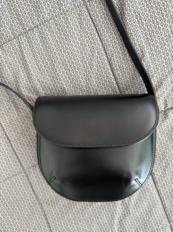 Borse da donna: Originale OSOI Tasche, NEU, Leder – Nuovo e nell'imballaggio originale da Zürich venduto da aus_nf7n