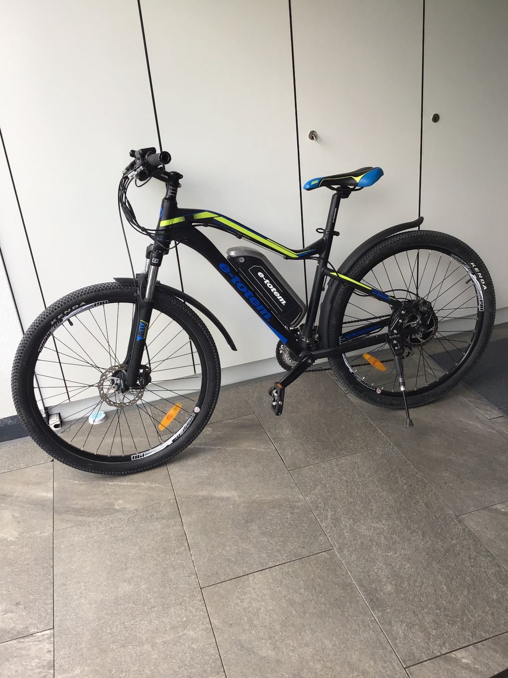 Totem Vélos: E-Totem LEAPER E-Bike top Zustand – D'occasion à Buchs SG par tin_59XL