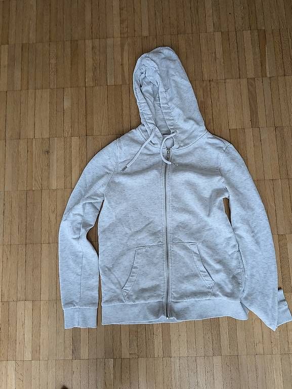 Lots de vêtements: jumper grösse S/M Oversized – D'occasion à Luzern par Laraelena 2