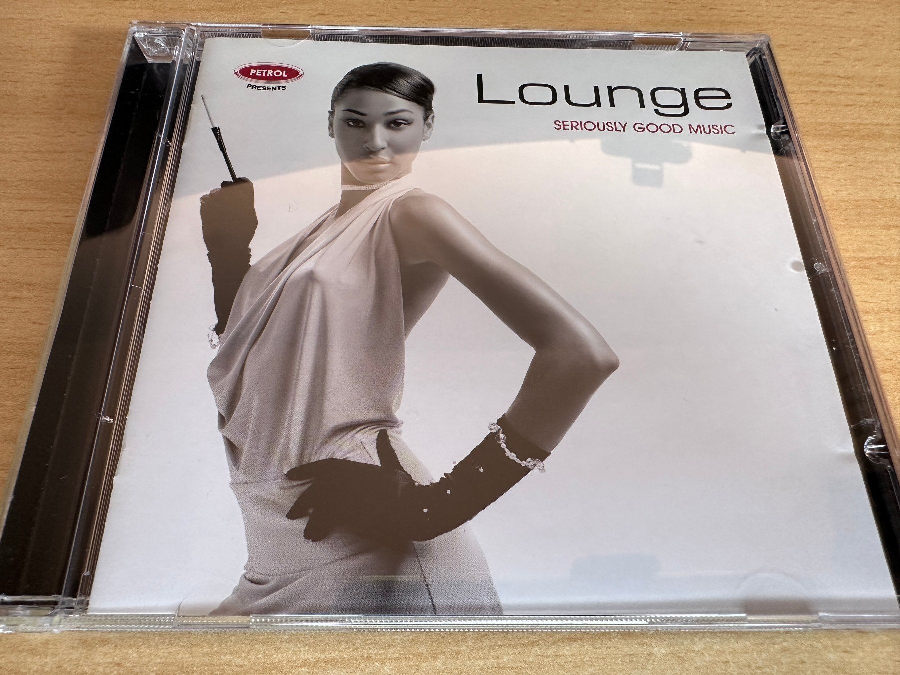 CD: Various – Lounge: Seriously Good Music – Usato da Rikon im Tösstal venduto da Alpenmutz 2