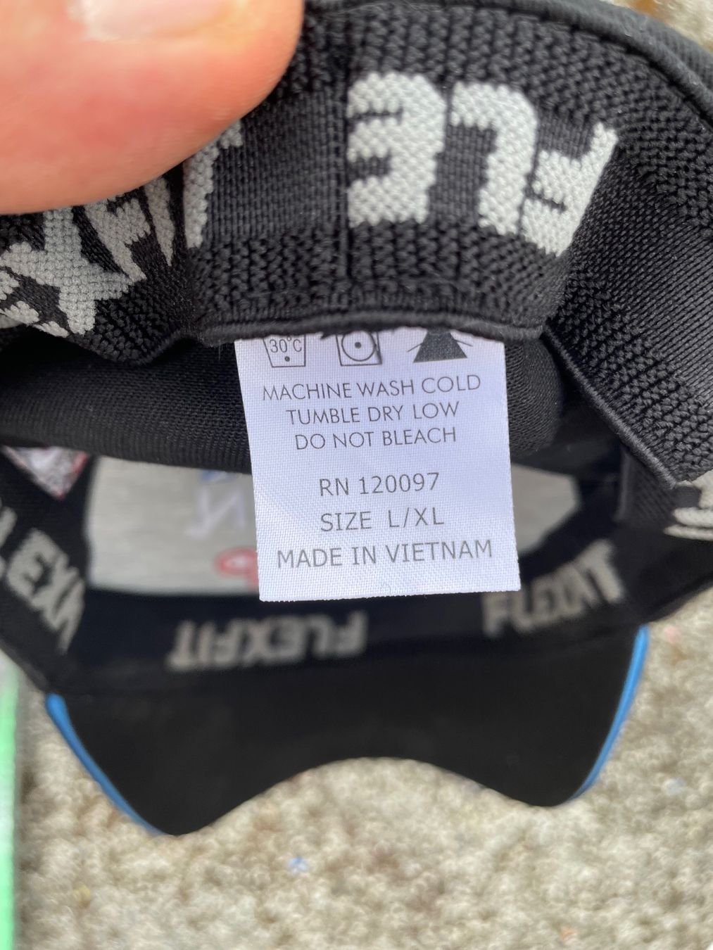 Flexfit Copricapi, berretti & cappellini: 2013 bike cap castelli Garmin sharp Flexfit Sz L – Nuovo (secondo la descrizione) da Zürich venduto da le_souk 5