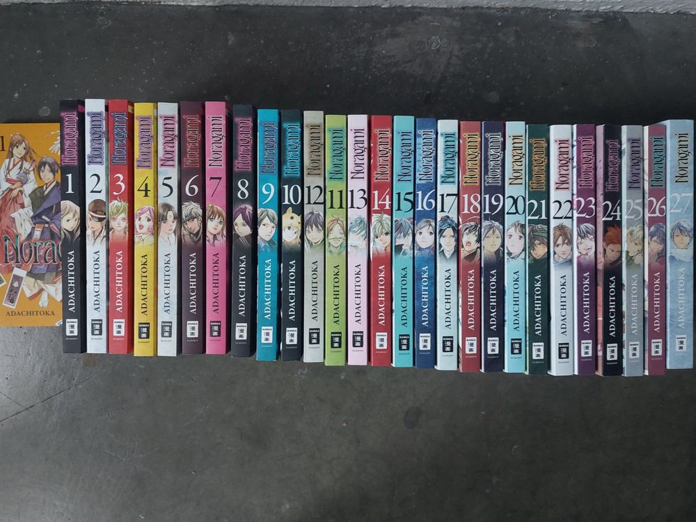 Fumetti: Noragami - kompletter Manga inkl Tales - super Zustand – Usato da Allschwil venduto da Mikan02 1