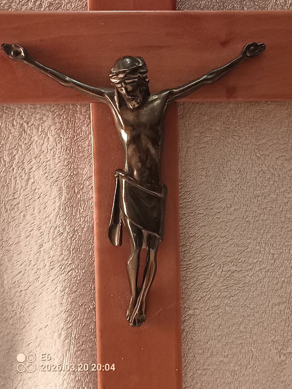 Sculture & Statue: Holzkruzifix mit Jesus – Usato da Zürich venduto da Mitzi6 1