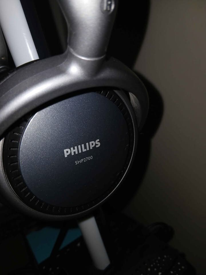 Philips Cuffie: PHILIPS SHP2700 Kopfhörer Silber/Schwarz gebraucht – Usato da Biberist venduto da DerRegenbogenfisch 2