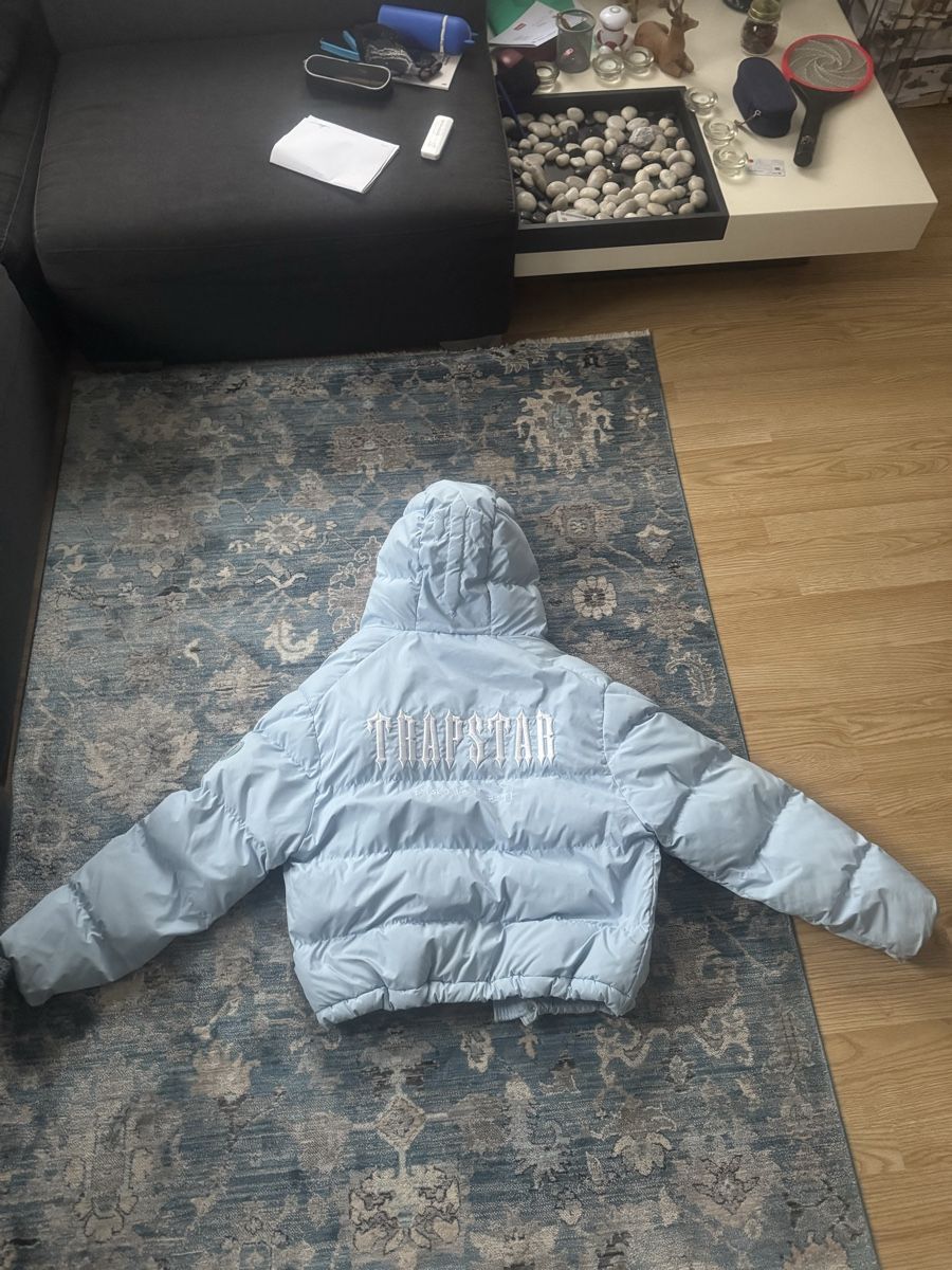 Trapstar Jacken: Trapstar Puffer Jacket (light blue) – Gebraucht aus Schaffhausen von fur_8wqv 1