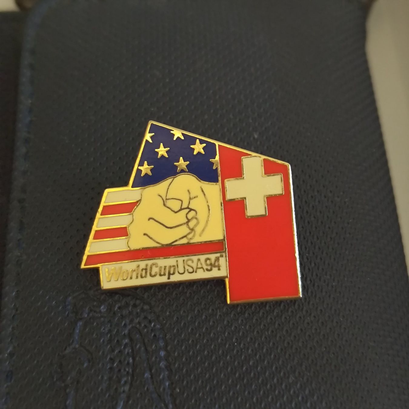 Placchette & Badge: Pin WM  world cup USA 94 – Usato da Basel venduto da Lumixx