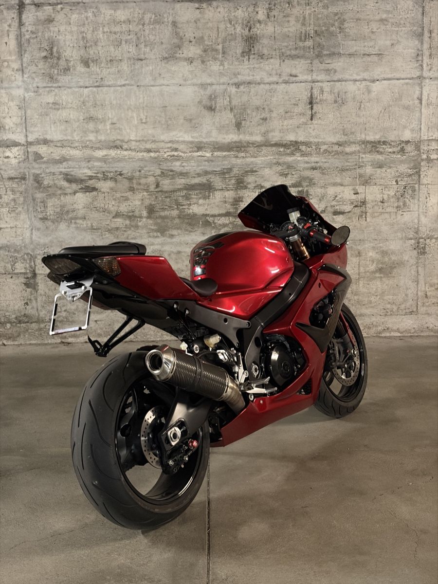 Suzuki Strada: Suzuki GSXR 1000  – Usato da Zuchwil venduto da dor_m2xk 4