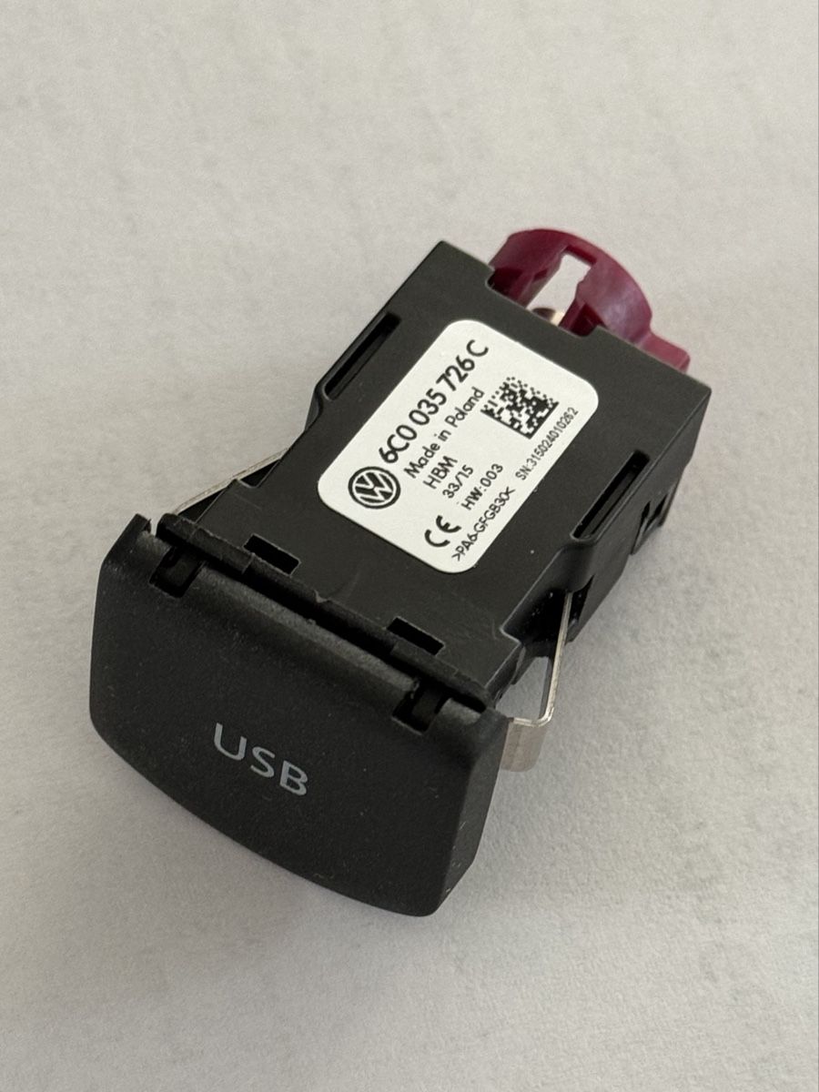 Alle Autoersatzteile: VW Polo 6C 6R USB Buchse – Gebraucht aus Aesch BL von Erin3
