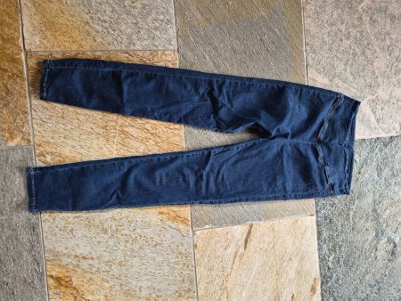 Jeans Calzedonia taglia S, perfetti per la stagione!