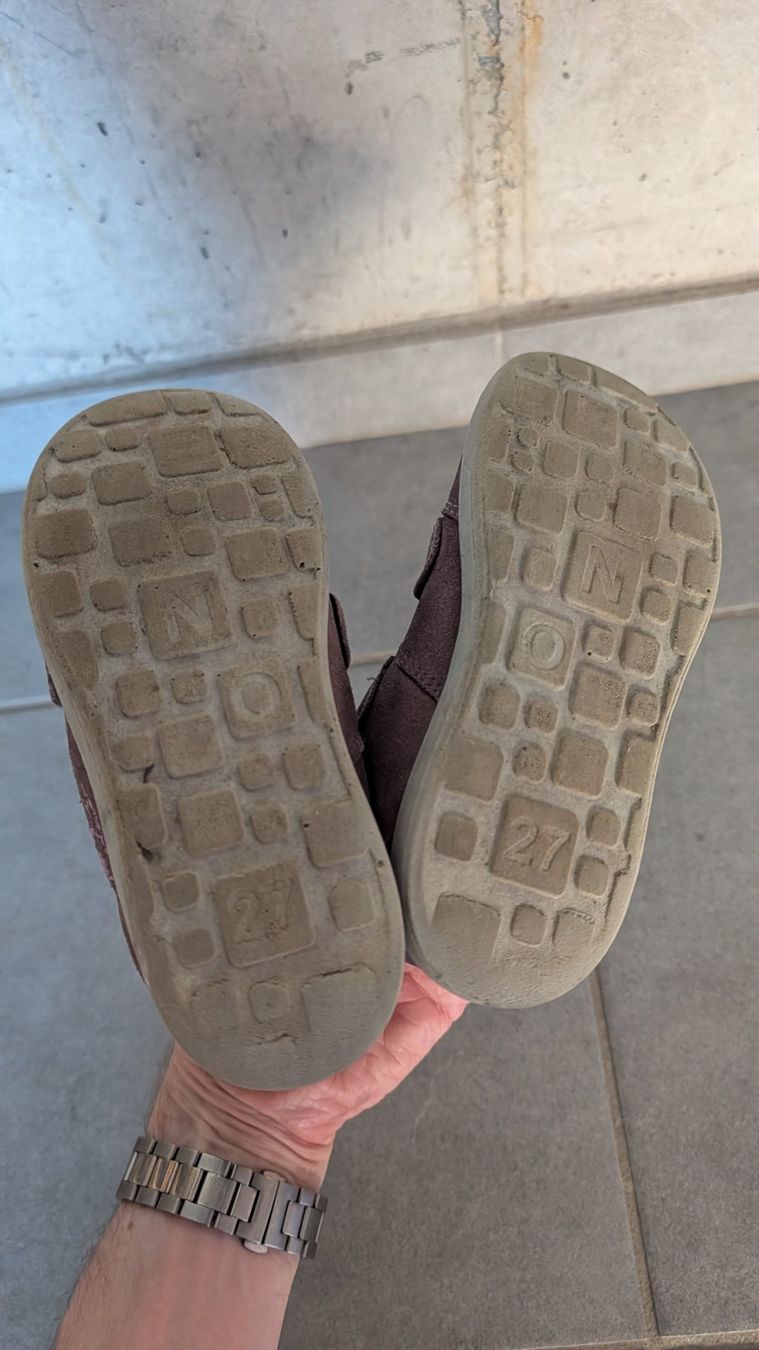 Chaussures filles: Kinderschuhe Grösse 27 – D'occasion à Kirchdorf AG par Reto2005 3