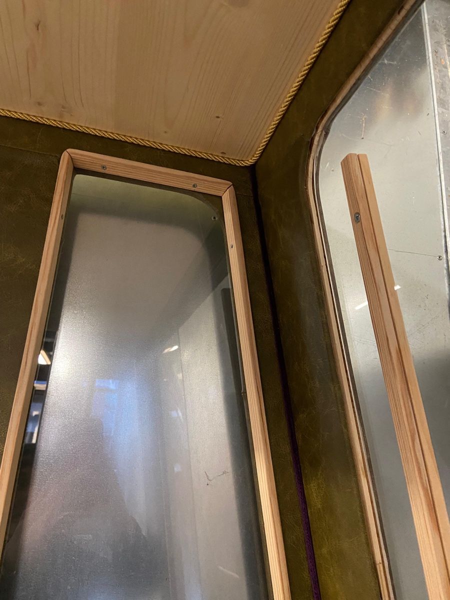 Carrozze: Handgemachte Holz/Leder Gondel – Nuovo (secondo la descrizione) da Krauchthal venduto da Billy97 6
