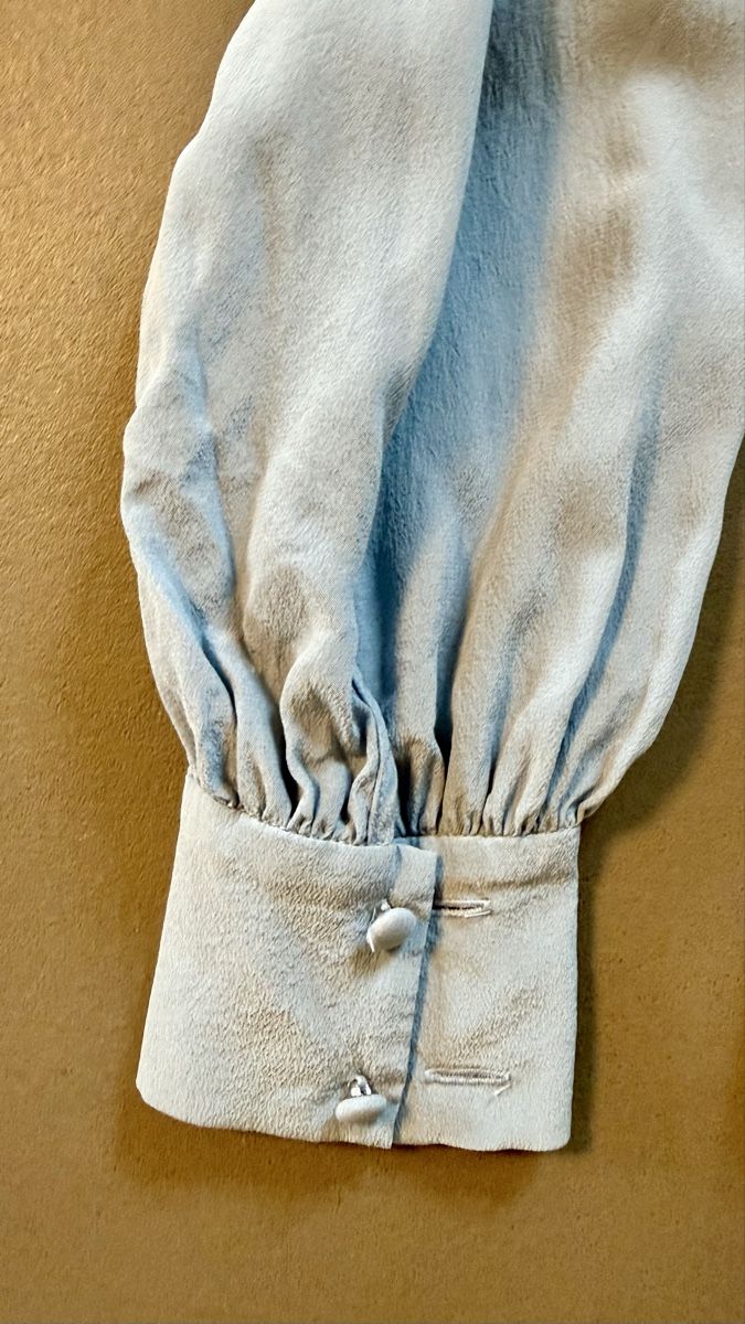 Sezane Camicette: Sezane Seidenbluse Gr. 32 – Nuovo (secondo la descrizione) da Zürich venduto da car_9vrr 3