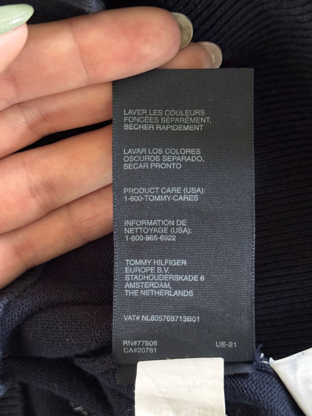 Tommy Hilfiger Maglioni & Felpe: Schöner Tommy Hilfiger Pullover dunkelblau gepunktet – Usato da Rothrist venduto da Fondgruebe 6