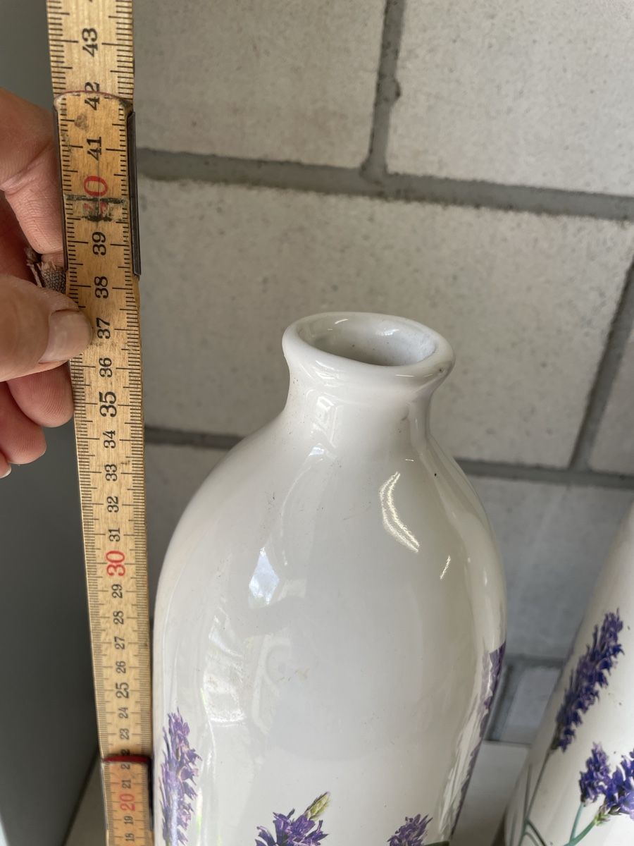 Tutte le decorazioni: Dekorative Vasen mit Lavendelmotiv – Usato da Lichtensteig venduto da Nadia0105 1