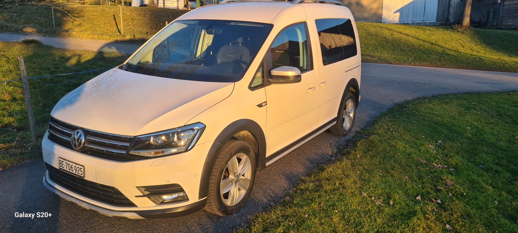 VW Automobili: VW Caddy Alltrack Diesel DSG TOP – Usato da Worb venduto da Werich 2