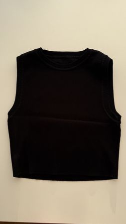 Zara knit crop top, size m