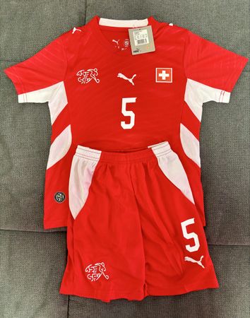 Kinder Trikot Schweizer Nationalmannschaft #5 AKANJI EU134