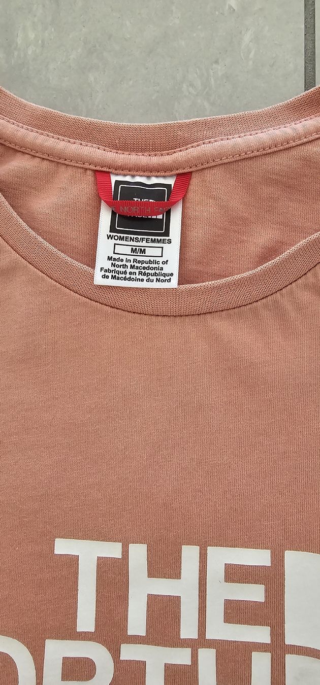North Face T-shirt: t-shirt rosa North face – Usato da Gordola venduto da Alfacigno 1