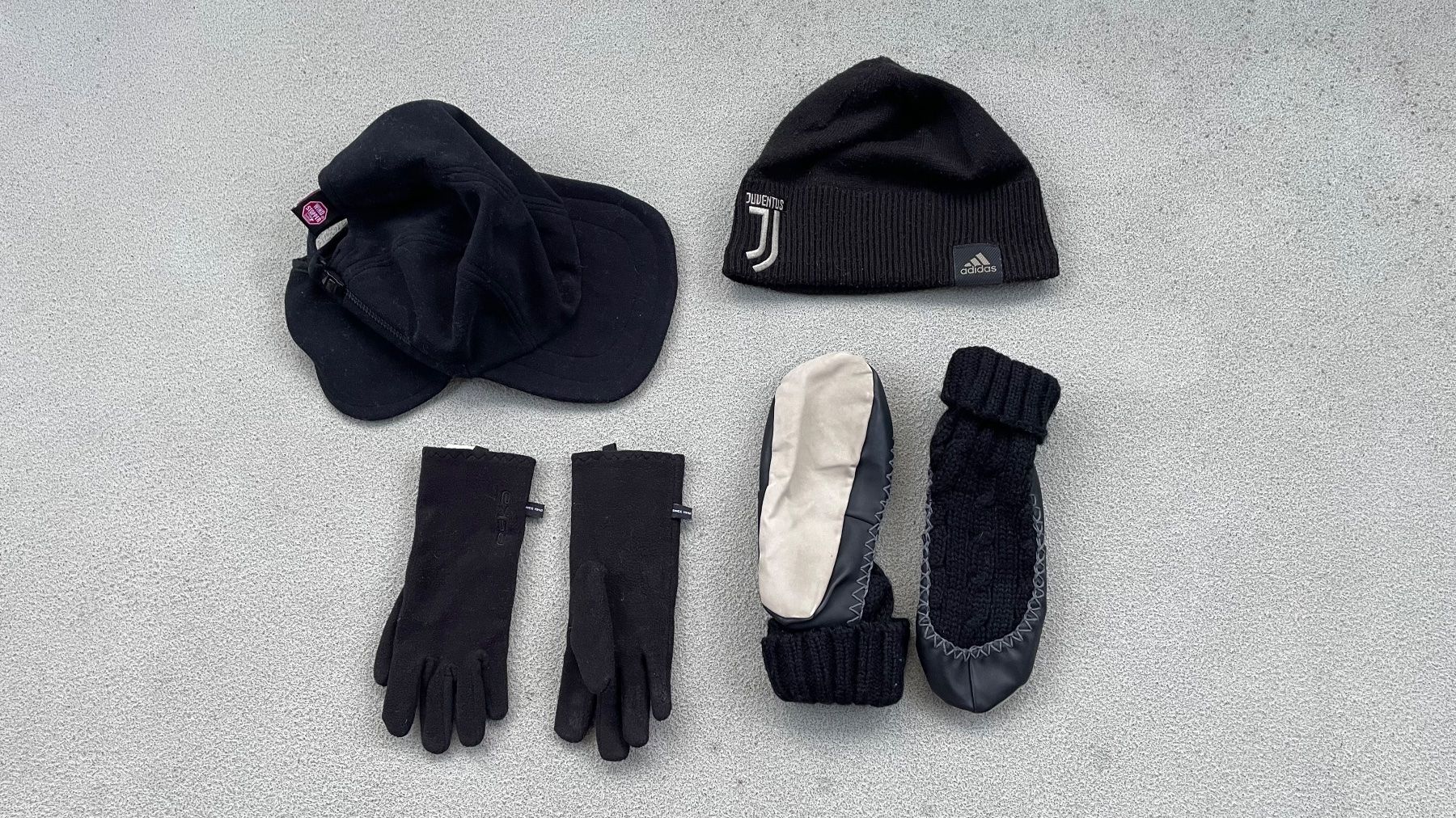 Adidas Lotti & Set di vestiti: Set Kindermützen ESKA, ADIDAS etc. – Nuovo (secondo la descrizione) da Rüfenacht BE venduto da lavok 8