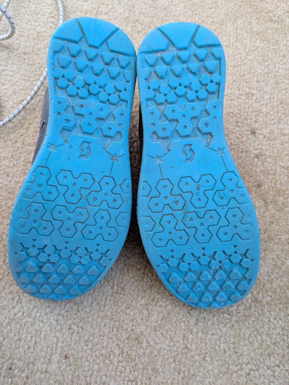 Scott Schuhe für Jungen: Scott MTB Schuhe Grösse 34 – Gebraucht aus Ehrendingen von Lilamon 1
