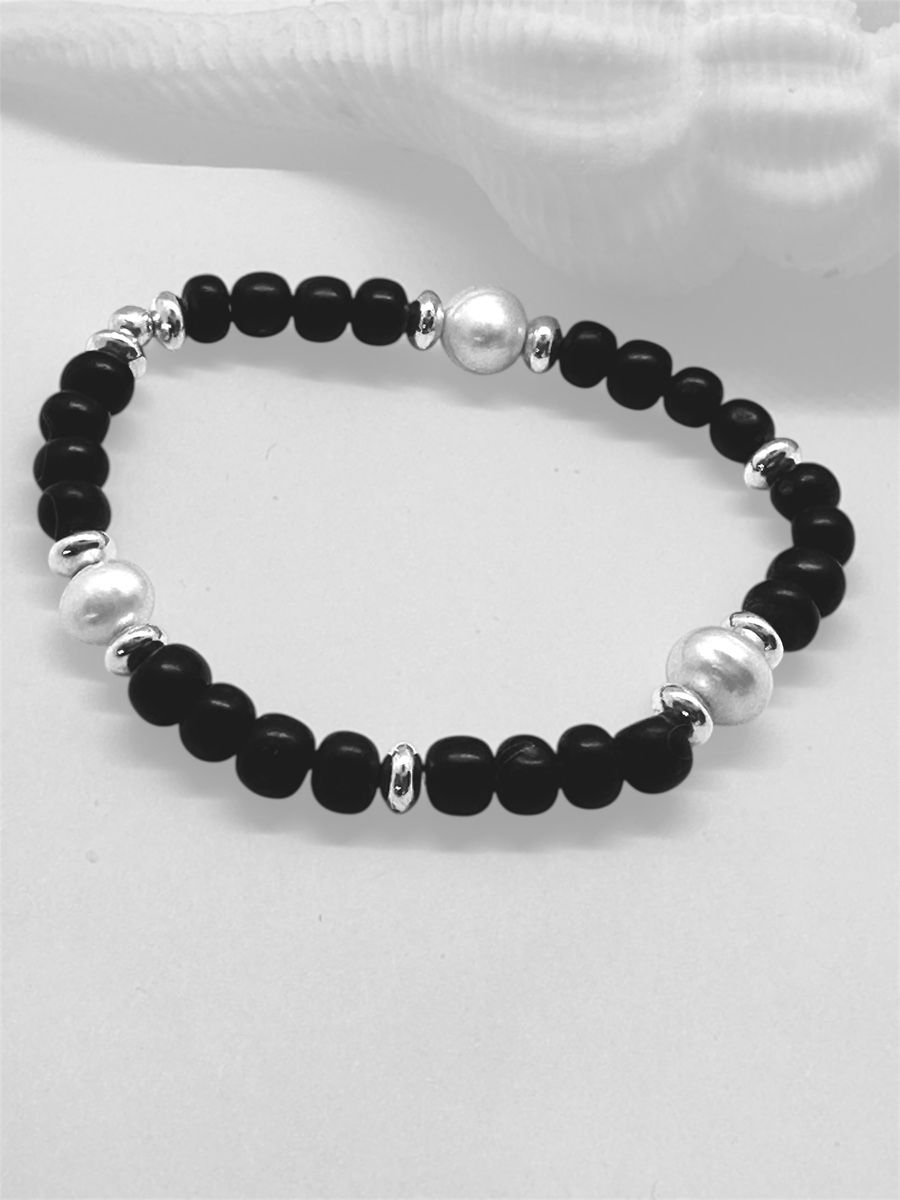 Armbänder & -reifen: AKTION Holzarmband mit Süsswasser Perlen – Neu und originalverpackt aus Niederglatt ZH von Silberschmuck-design 1