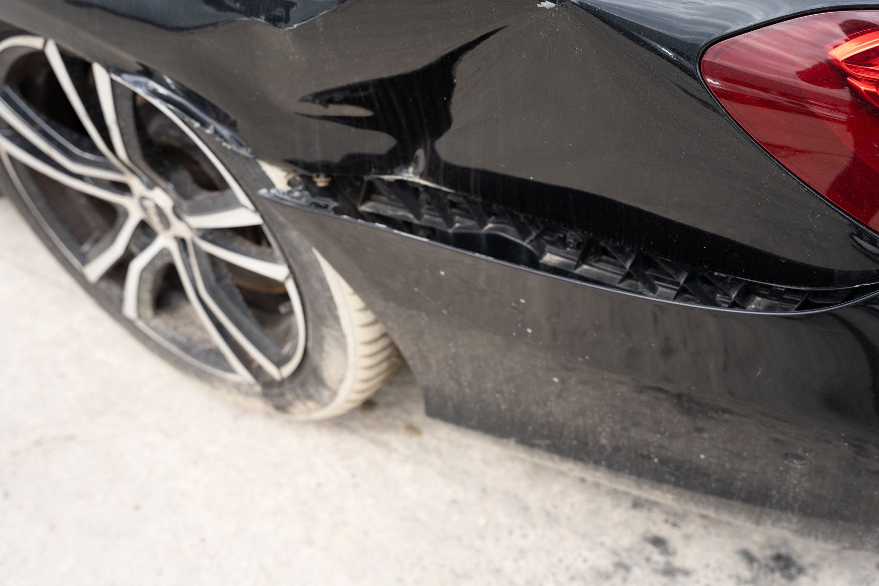 Mercedes-Benz Automobili: Mercedes Benz e400 – Difettoso da Affeltrangen venduto da AutoZentrumAG 7