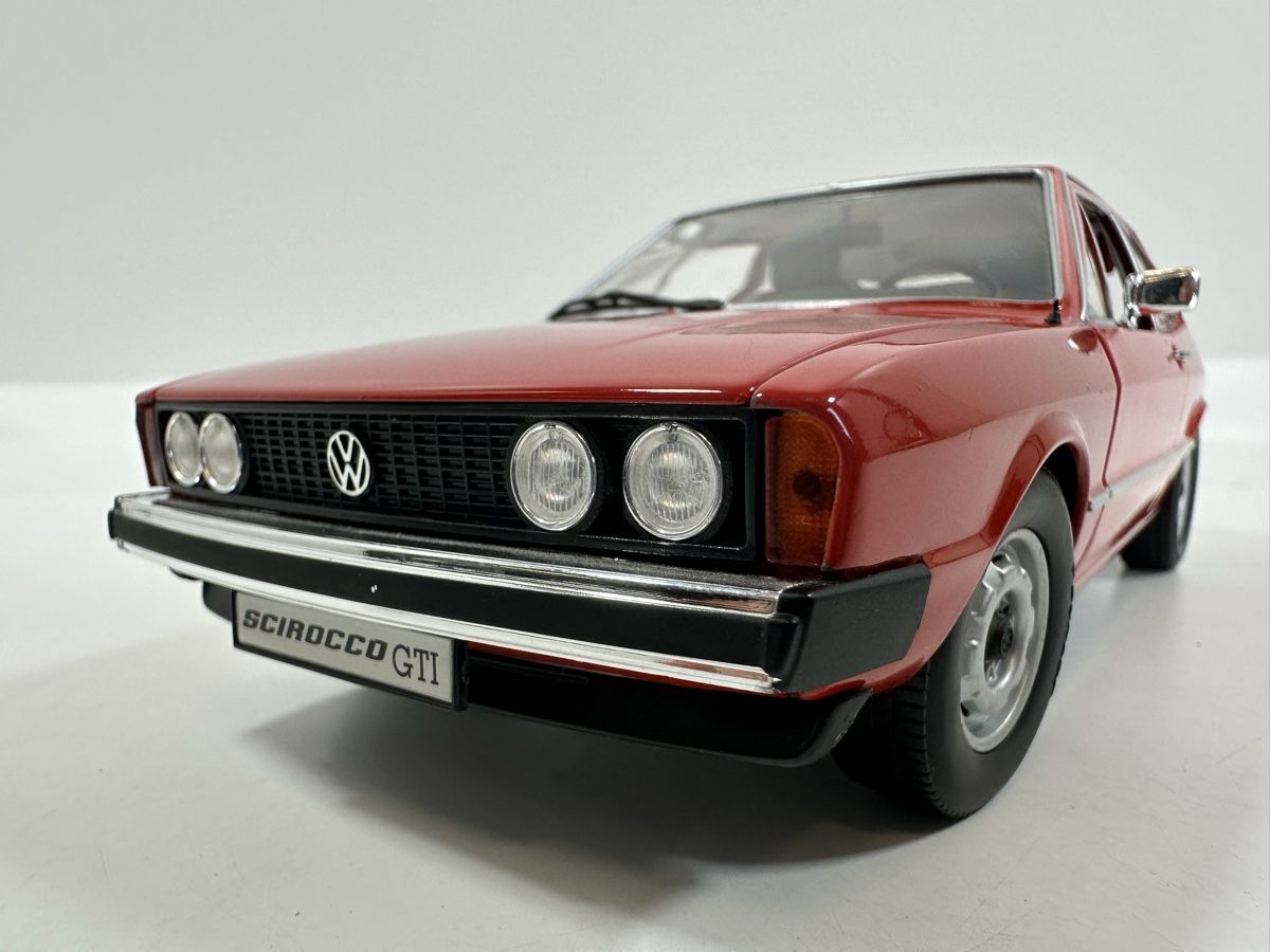 Revell Voitures modèles: Volkswagen VW Scirocco GTI 1:18, inkl. OVP, REVELL – Neuf (Voir description) à Zofingen par rf9_x2xt 8