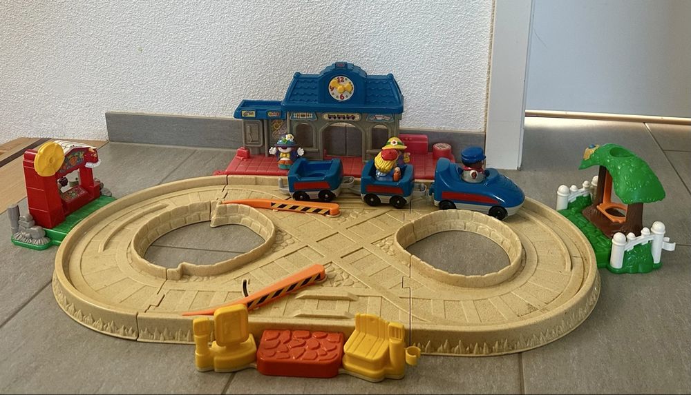 Fisher-Price Little People Garage Cochelanda – Parking Géant Avec 3 Pistes Et Sons, Pour Bébés Dès 1 An !