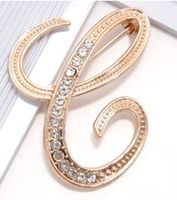 Brosche C-789 – Buchstaben C - Strass – 3,5 x 4,3 cm