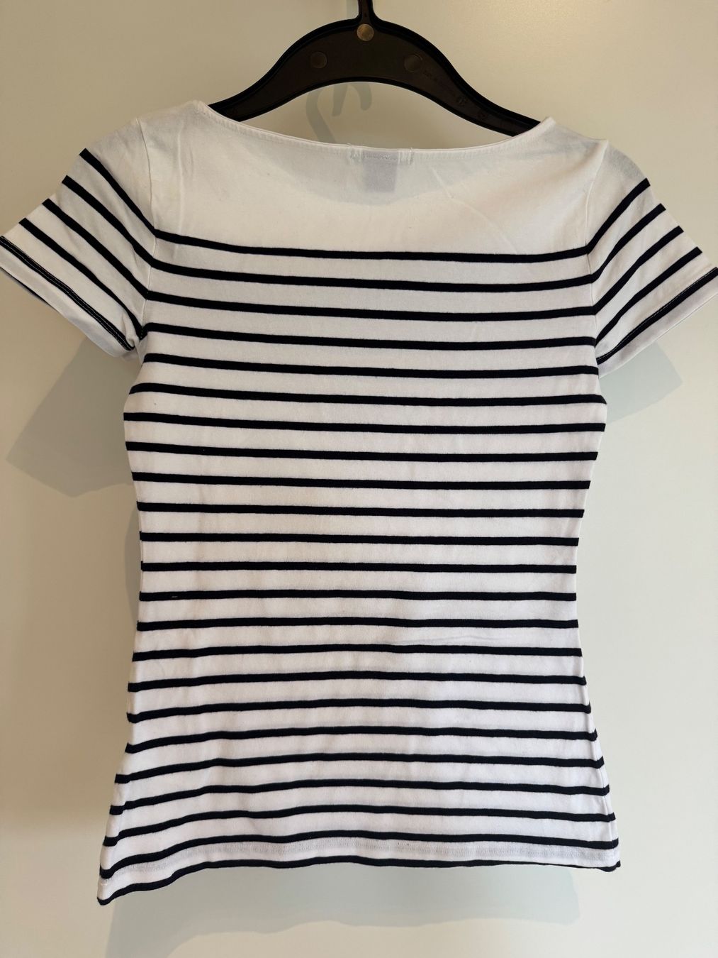 H&M T-Shirts: T shirt à rayures - H&M – Gebraucht aus Denens von sar_5wlm 1