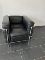 Le Corbusier Sessel in schwarzem Leder