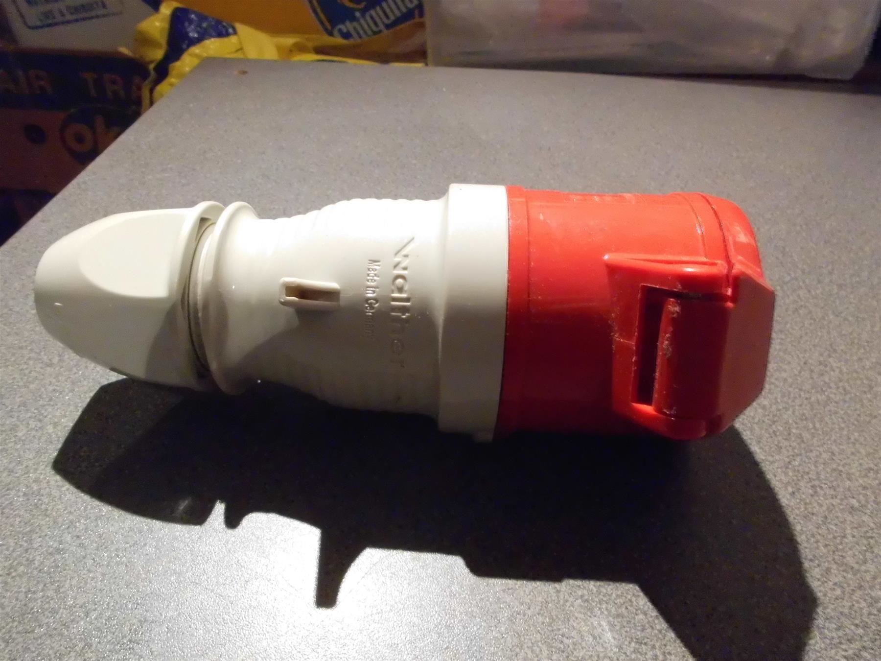 Elettrotecnica: Kupplung/Stecker Walther, Type 330 IP 44 – Usato da Zürich venduto da Motzkuh 2