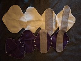 8x Periodenunterwäsche violett & weis 23x19.5 mit Druckknopf