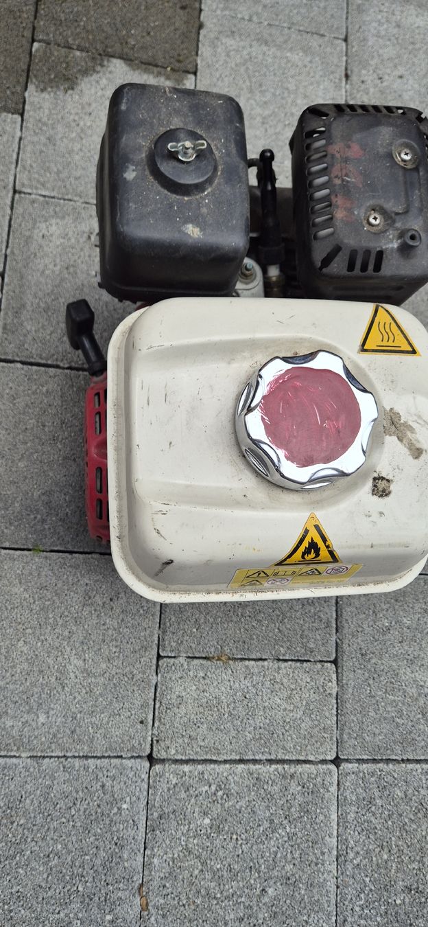 Honda  Motori: Honda Gartengerät Motor – Usato da Grenchen venduto da Heja1604 2