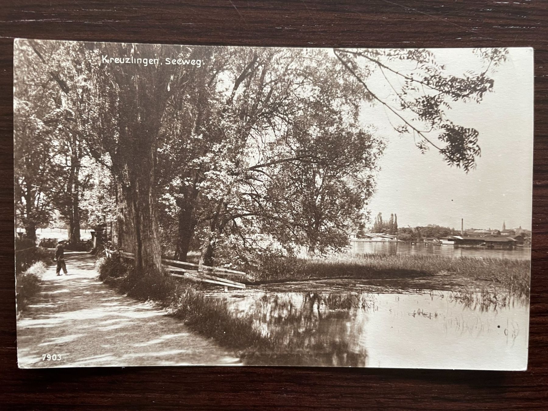 Cartoline postali: KREUZLINGEN Seeweg, 3 Ansichtskarten – Usato da Wald ZH venduto da TLILEF 1