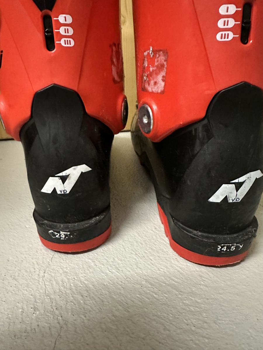 Scarpe da uomo: Skischuhe Gr. 24.5 Occasion – Usato da Zürich venduto da Schoekin 1