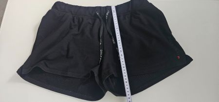 ONLY Play Shorts, Grösse L, Schwarz, Neuwertig!