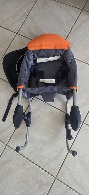Seggioloni: Baby Tisch Sitz – Usato da Blauen venduto da Chicco66 1